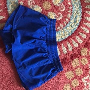 Lululemon size 4     2.5”